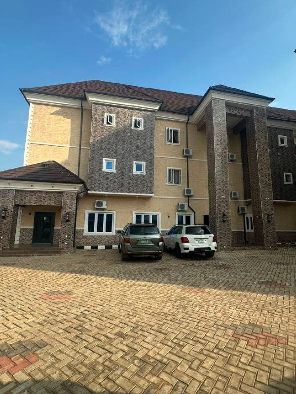 Golden praise Hotel and suites
